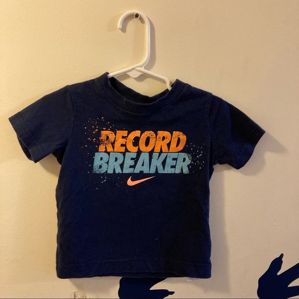 Toddler Boys Nike Graphic Tee Size 2T